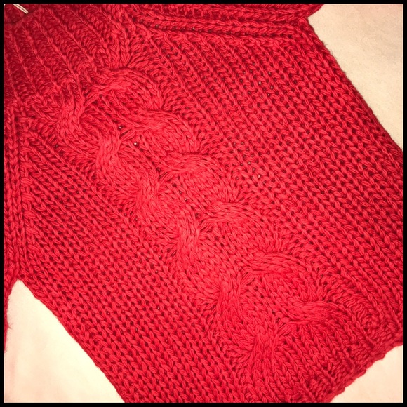 Cupid’s Sweater - Picture 3 of 5